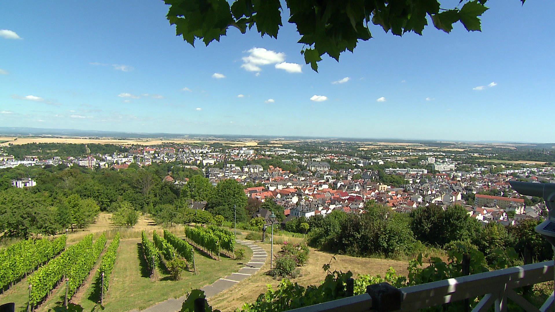 Panorama von Johannisberg - bei guter Sicht kann man bis auf die Frankfurter Skyline blicken.