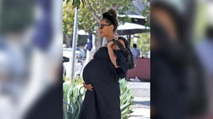 Leona Lewis mit XXL-Babykugel in L.A. unterwegs