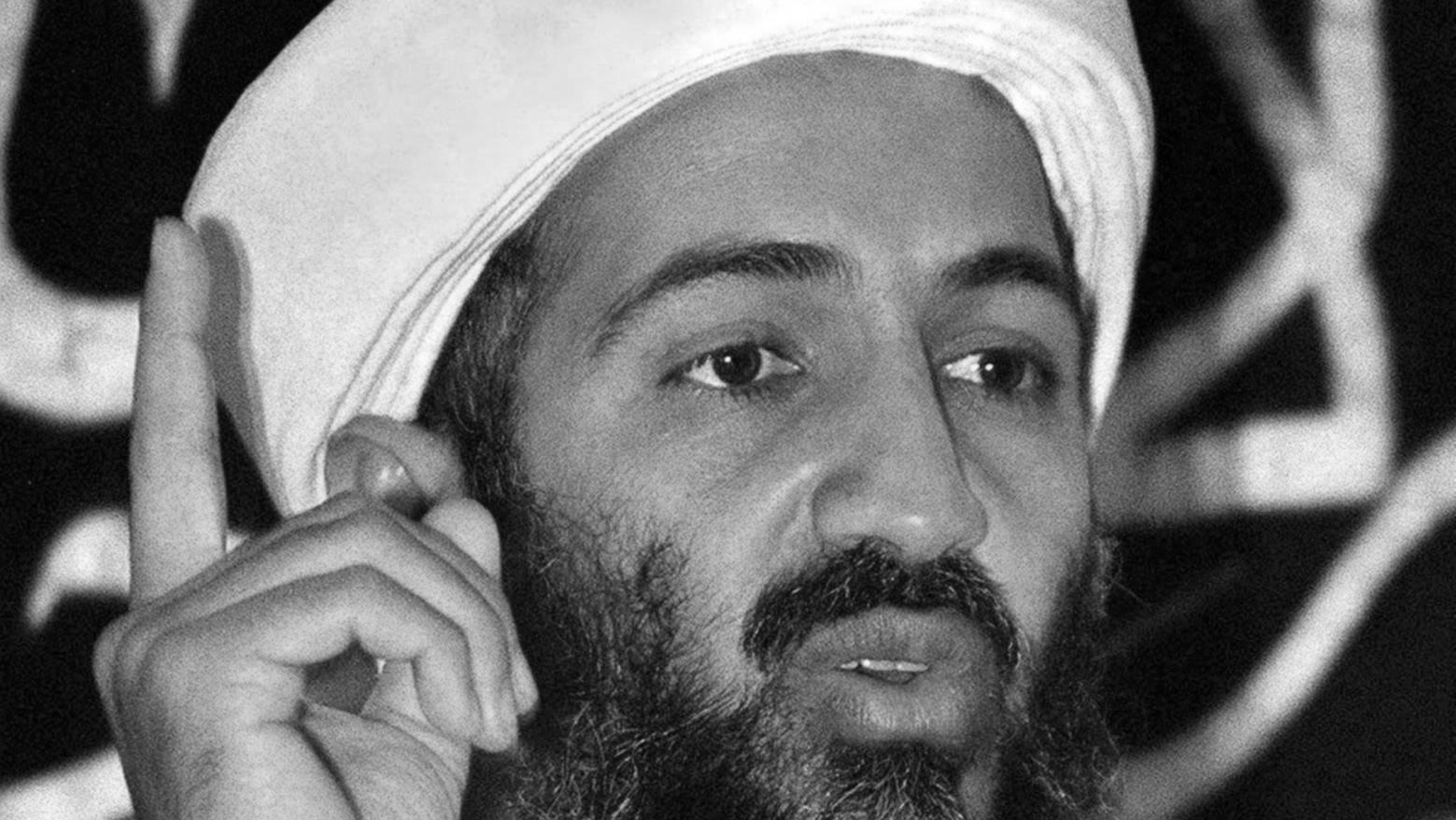 Terrorist Bin Laden gilt als Drahzieher der schlimmen Anschläge am 11. September 2001 auf das World Trade Center und kam bei einem Militäreinsatz der US-Streitkräfte  2011 in Pakistan ums Leben.