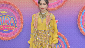 Freida Pinto feierte ihre Hochzeit mit einem Nickerchen