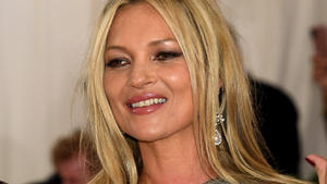 Kate Moss: Nackt-Session im Teich 
