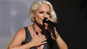 Michelle muss Tour verschieben