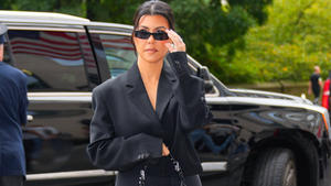 Kourtney Kardashian: „Stolz“ auf ihre Boohoo-Kollektion