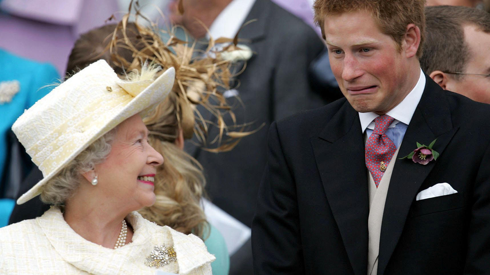 Die Queen und Prinz Harry haben sich sehr nahe gestanden.