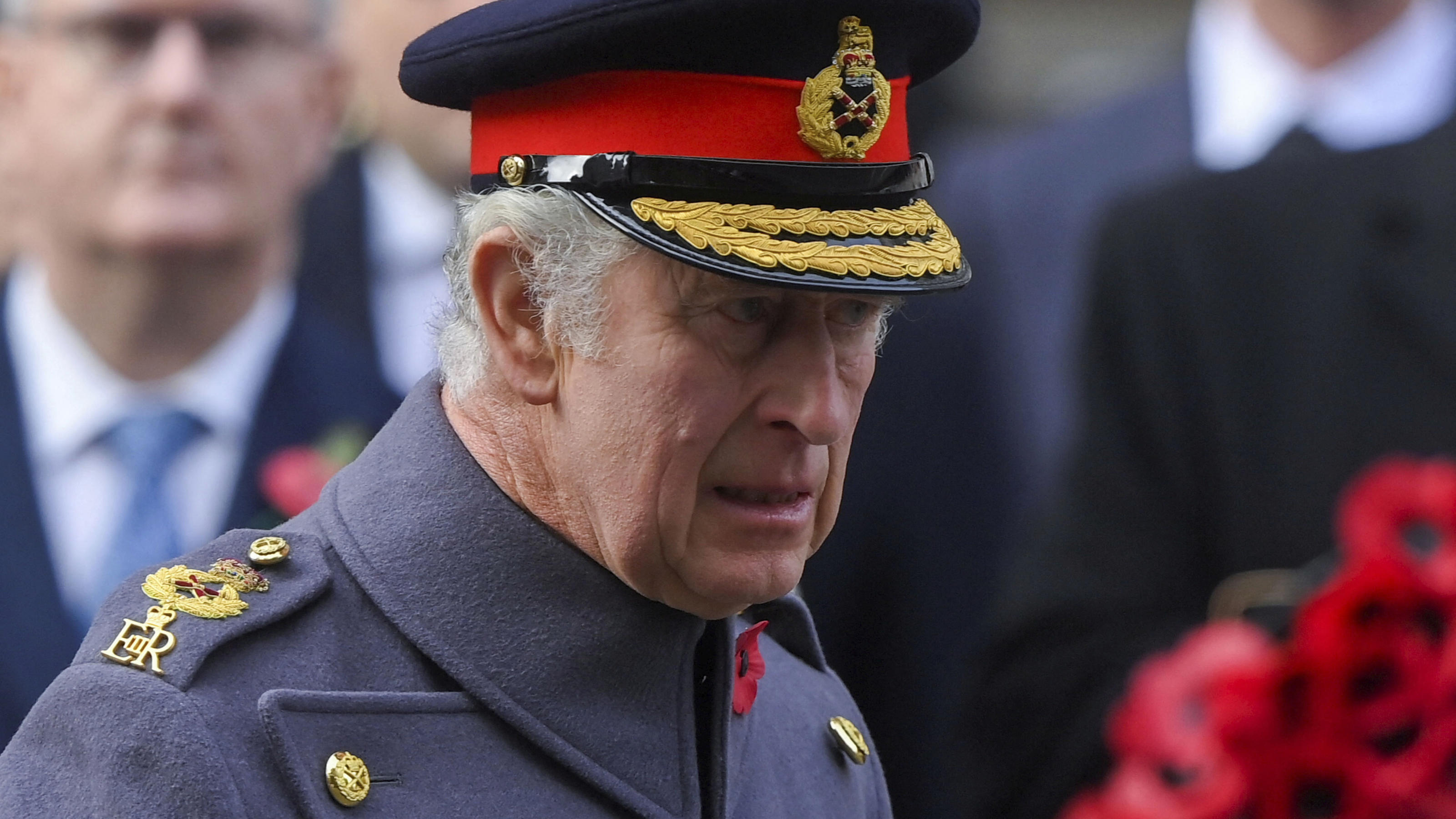 König Charles bei der Remembrance Day Zeremonie a Kenotaph in London.