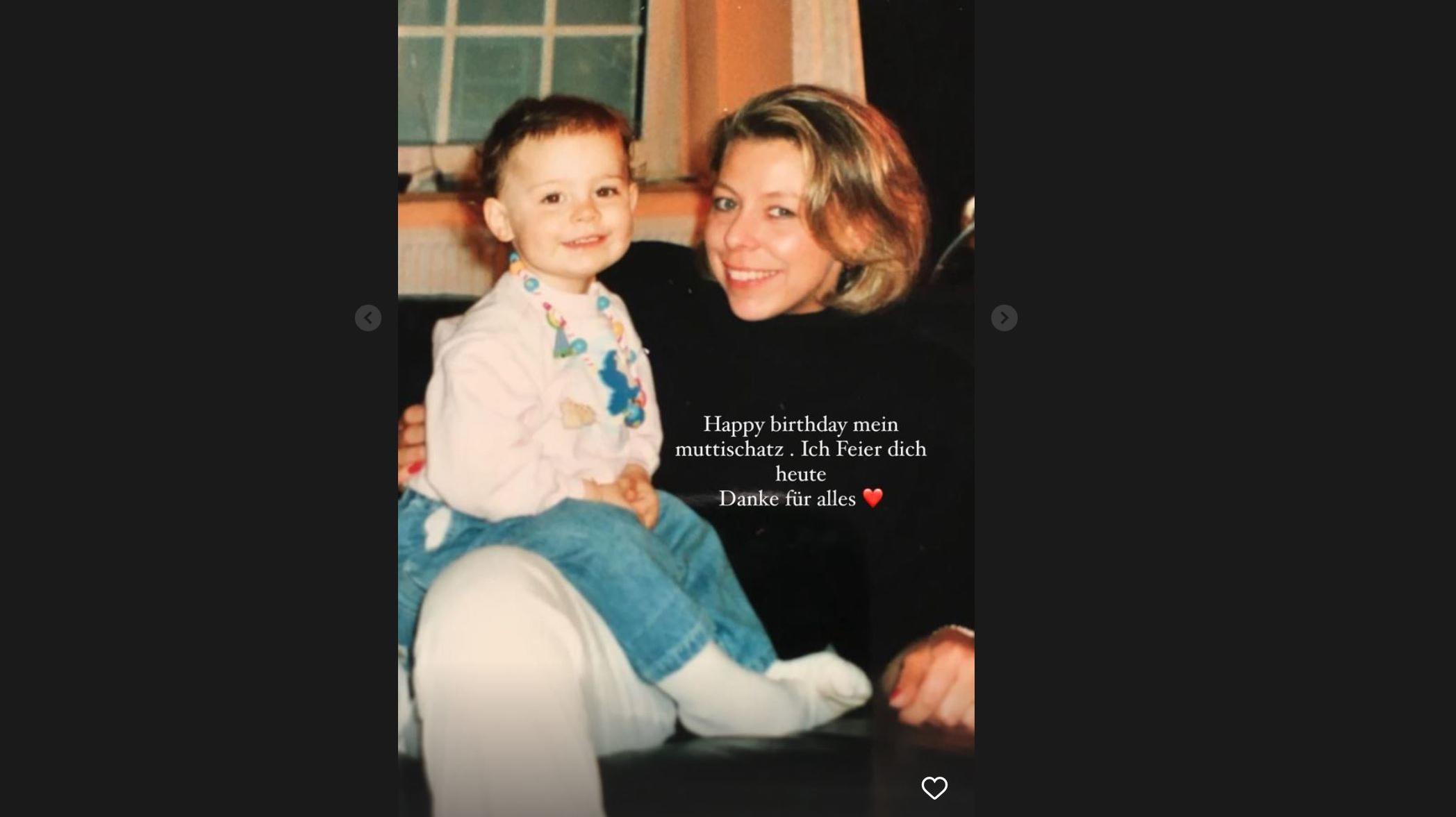 Lena Meyer-Landrut teilt ein Throwback-Bild mit ihrer Mama.