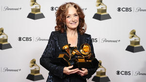 Bonnie Raitt schnappt ihnen wichtigen Preis vor der Nase weg