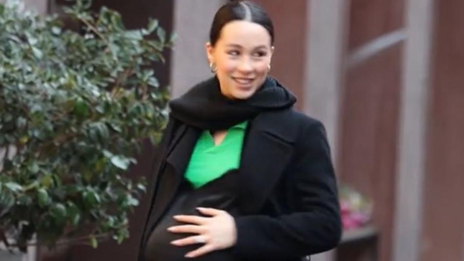 Aurora Ramazzotti erwartet ihr erstes Kind.