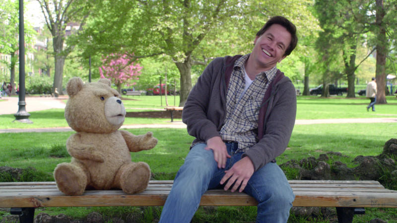 'Ted': Mark Wahlberg als dauerbekiffter Loser.