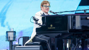 Sir Elton John: Glastonbury "schüchtert ihn ein wenig ein"