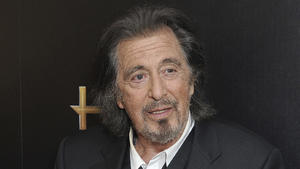 Al Pacino wollte Vaterschaftstest von Freundin Noor Alfallah