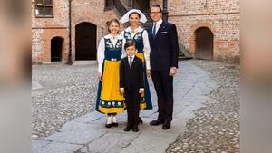 Kronprinzessin Victoria strahlt zum Nationalfeiertag mit ihrer Familie