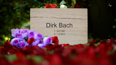 Dirk Bach in aller Stille beigesetzt