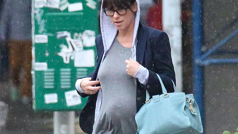 Jennifer Love Hewitt macht dank ihrer Schwangerschaft eine ganz schöne Veränderung durch