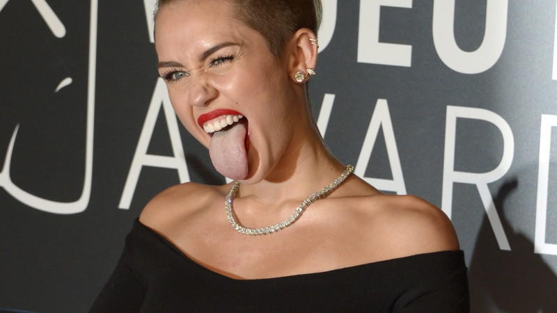 Miley Cyrus verteidigt Skandalauftritt bei den VMAs