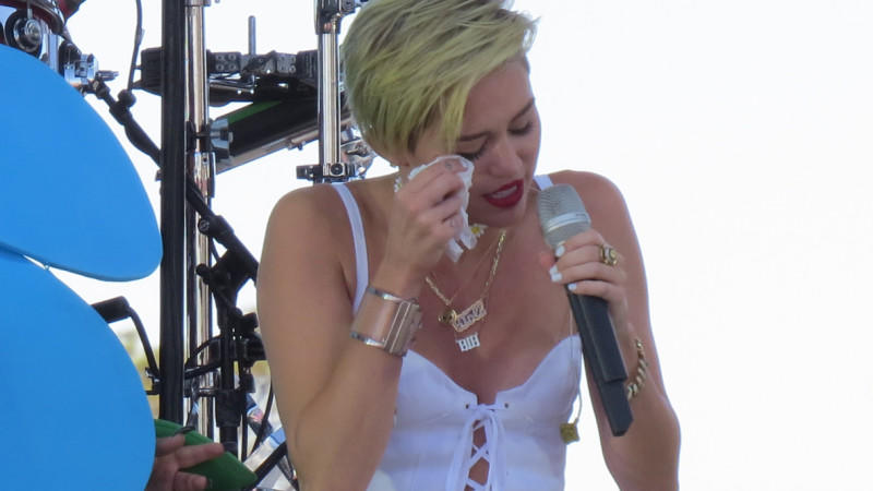 Miley Cyrus: Tränenausbruch auf der Bühne