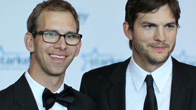 Ashton Kutcher: Zwillingsbruder schwärmt von Mila