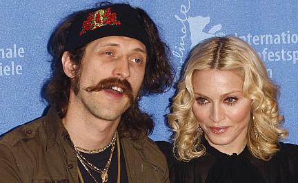Berlinale-Blog: Reizthemen Borat und Botox: Madonnas Hauptdarsteller Eugene Hutz