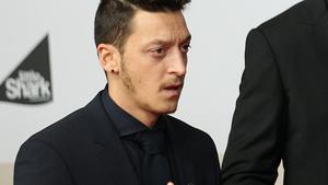 Mesut Özil von Vater Mustafa verklagt