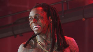 Lil Wayne fliegt aus seinem Privatjet