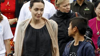 Angelina Jolie & Brad Pitt bangen um Zahara