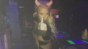 Britney Spears macht ihren Fans die Hölle heiß