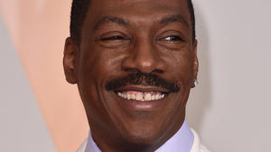 Eddie Murphy gibt Bill Cosby einen mit