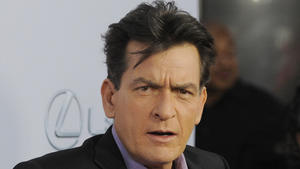 Charlie Sheen plant "private Enthüllung" im TV