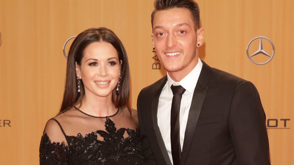 Mesut Özil und Mandy Capristo bei der Bambi-Verleihung 2015