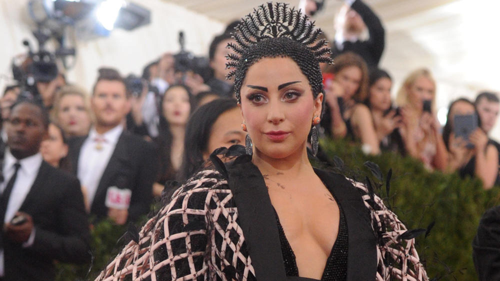Lady Gagas Garderobe stellt Ansprüche