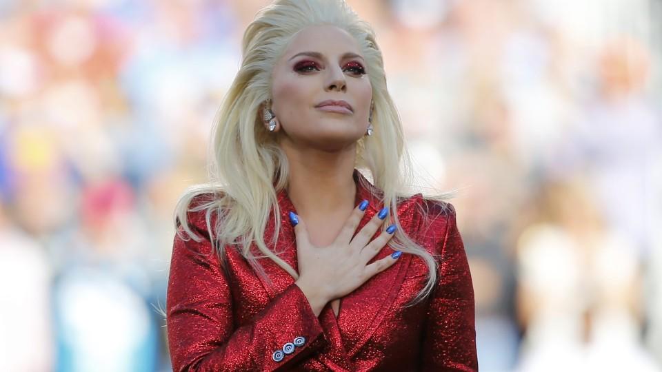 Super Bowl 2016: Lady Gaga glitzert, Beyoncé politisiert
