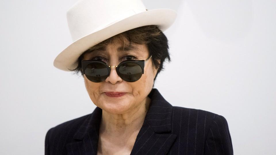 Große Sorge um Yoko Ono: Sie wurde in ein Krankenhaus eingeliefert