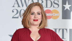 Adele fällt Hacker-Angriff zum Opfer