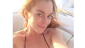 Natürlich und entspannt? Lindsay Lohan postet Selfie im B...