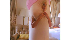 Leicht verwirrt: Kate Beckinsale im Penis-Kostüm