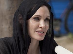 Angelina Jolie bedrohlich abgemagert
