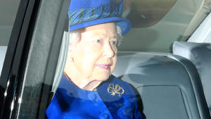 Queen Elizabeth fährt ohne Führerschein