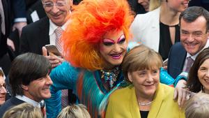 Darüber hat Olivia Jones mit Angela Merkel geplaudert