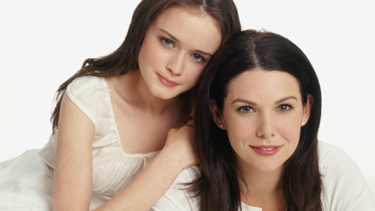 FŸr Rory (Alexis Bledel, l.) ist Lorelai (Lauren Graham) nicht nur Mutter, sondern auch große Schwester, beste Freundin und ein echtes Vorbild.