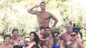 Ronaldos Foto heizt die Gerüchte an