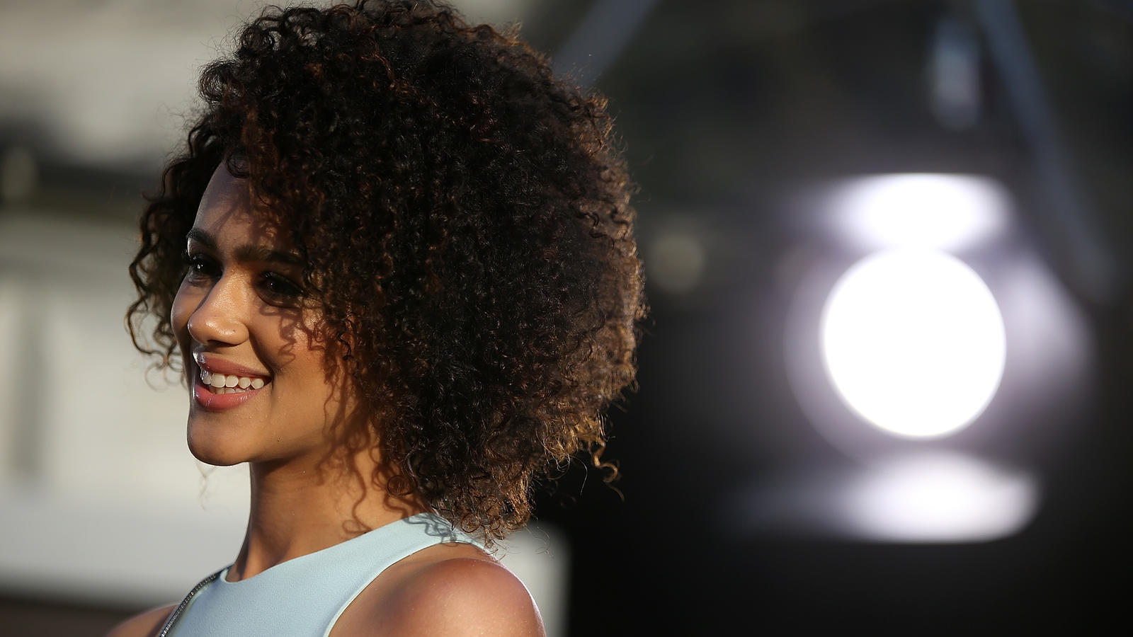 Nathalie Emmanuel Schamte Sich Jahrelang Fur Ihre Haare