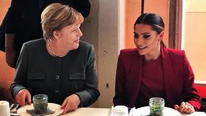 Sie trifft Angela Merkel