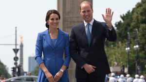 Ist Herzogin Catherine etwa mit Zwillingen schwanger?