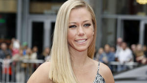 Playboy-Bunny Kendra Wilkinson wagt einen neuen Look