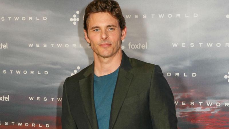 James Marsden Seine Freundin Darf Mit In Den Familienurlaub