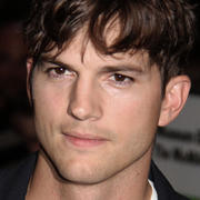 Hollywood Star Ashton Kutcher Familienkrieg Wegen Fruhkindlicher Hirnschadigung Seines Zwillingsbruders