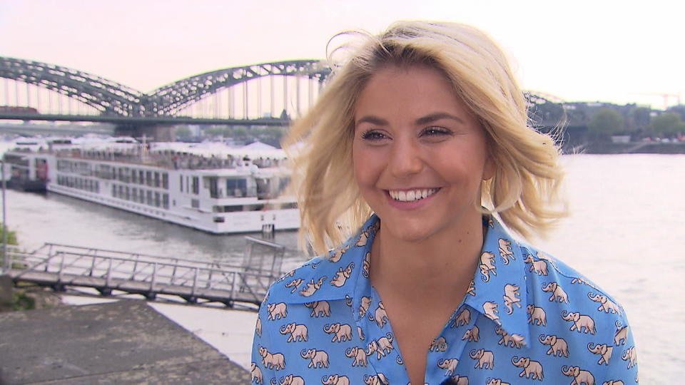 Beatrice Egli im Fragenhagel
