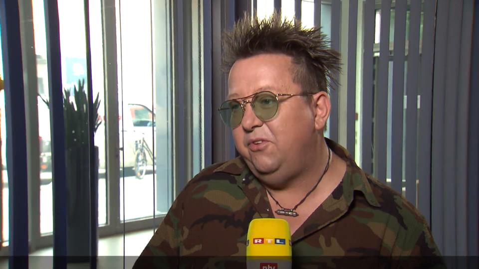 Sebastian Krumbiegel in Sorge um die Demokratie