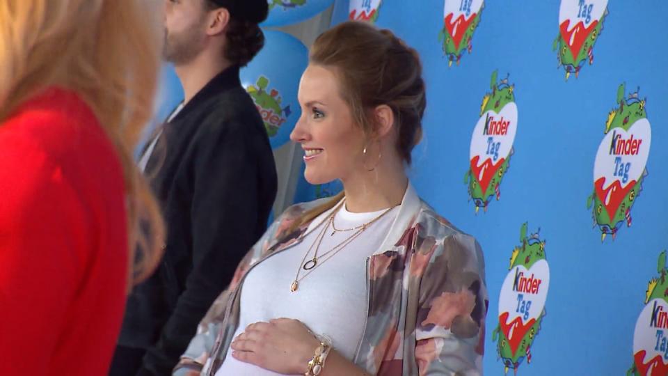 Anna Hofbauer verrät Details zur Erziehung