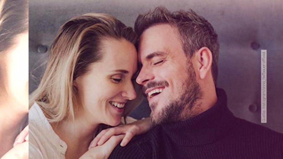 Anna Hofbauer zeigt Baby Leo